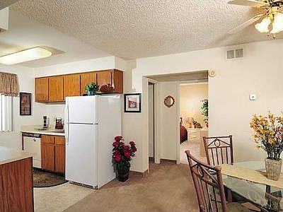 3rd image of 1030 S Stewart APT W1091
