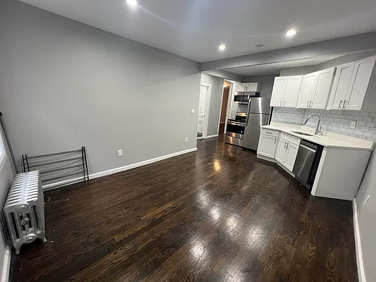 Rented by Bruma Realty LLC | media 5