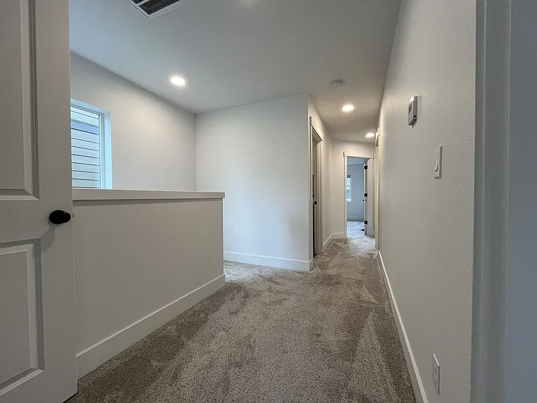 2875 S Magnolia Dr — Photo 31