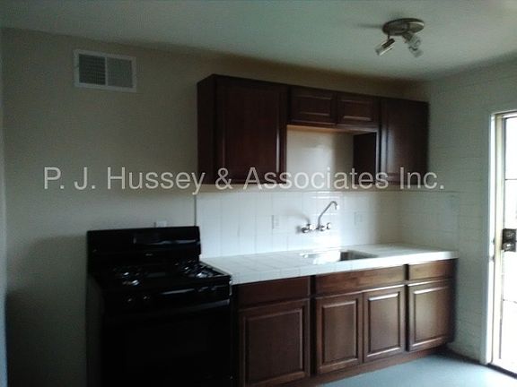 5th image of 6205 N 23rd Ave