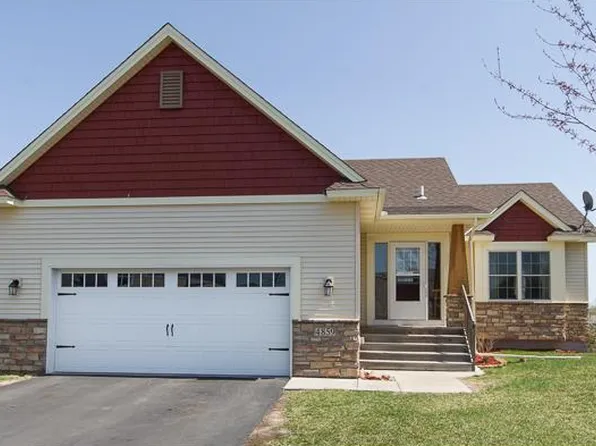 4859 Hamlet Ave N, Oakdale, MN 55128