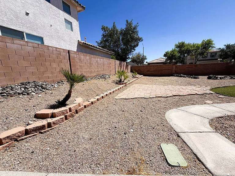 2424 Predera Ave — Photo 39