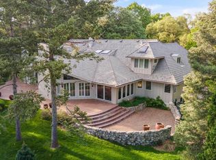 9465 Jackson Cir, Omaha, NE 68114