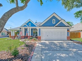 1821 Wallington Ln, Seabrook, TX 77586