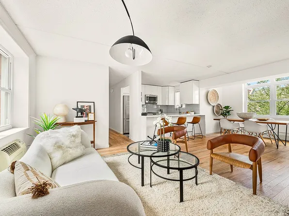 6 Renaissance Ct #6B, Brooklyn, NY 11206