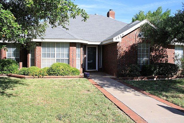 1st image of 4532 Gleneagles Dr