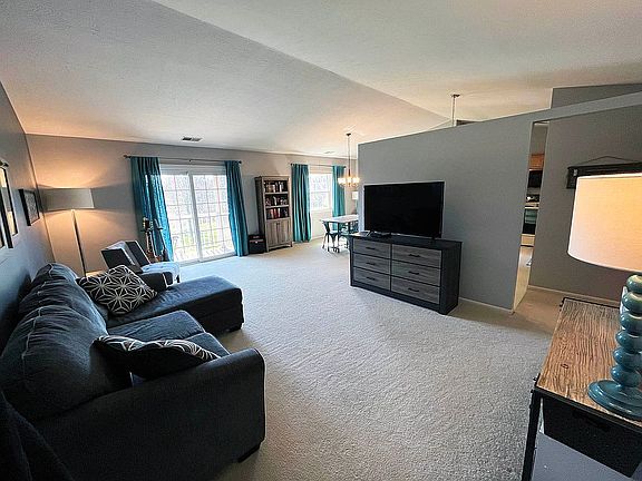 2nd image of 8782 Carrousel Park Cir Unit 124