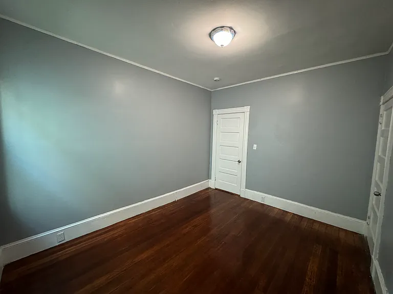 137-139 Chancery St #1 — Photo 6