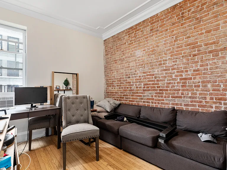 9 Christopher St #10 — Photo 2