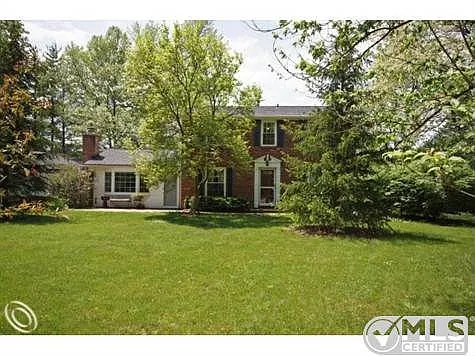 3100 Pittsview Dr photo 1