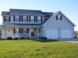 541 E County Road 300n, Arcola, IL 61910