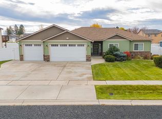 1804 E Johnson Ln, Deer Park, WA 99006