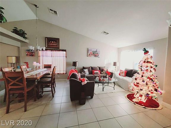2nd image of 3604 Jordan Ln