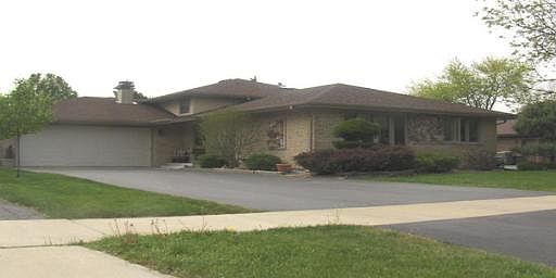 1st image of 17430 S 64th Ct