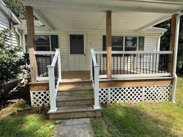 1420 Manor Rd #A, Coatesville, PA 19320