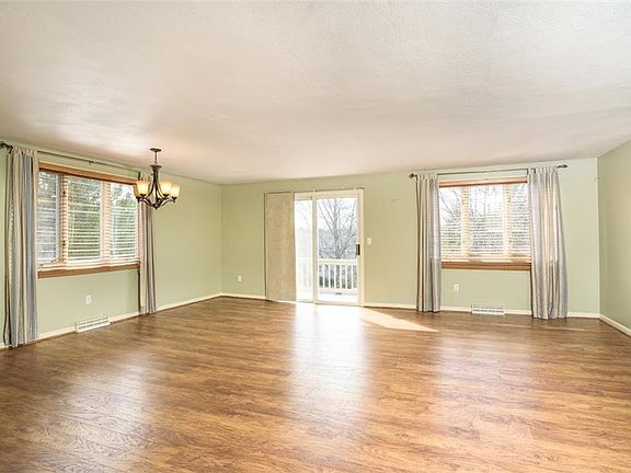 5th image of 38 Waterview Dr Unit A
