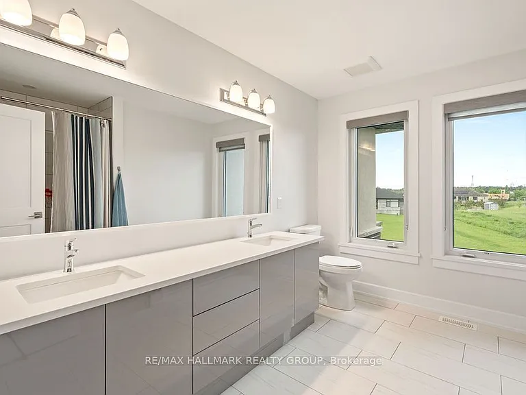 1575 Rangeland Ave — Photo 35