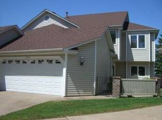 1009 Hill Ct, Shoreview, MN 55126