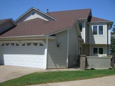 1009 Hill Ct, Shoreview, MN, 55126