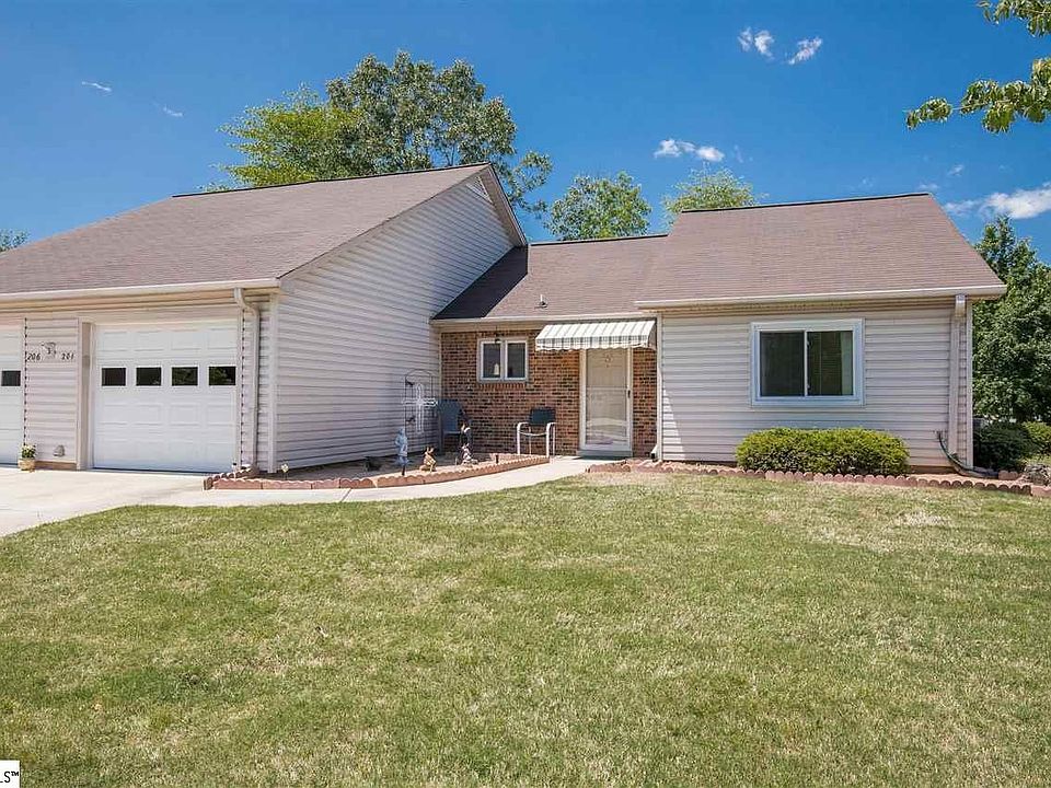 1st image of 204 S Woodgreen Way