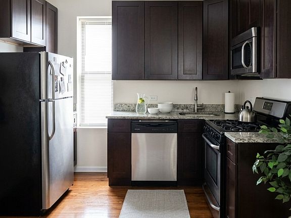 2nd image of 2750 W Nelson St APT 3W