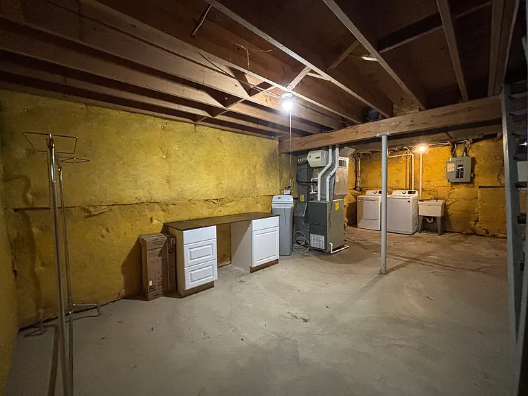 5835 Woodpine Ct — Photo 14