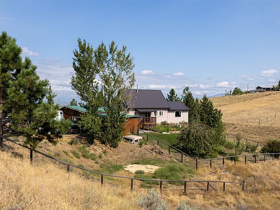 3rd image of 426 Lynx Ln