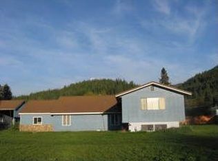 703 S Division St, Pinehurst, ID 83850