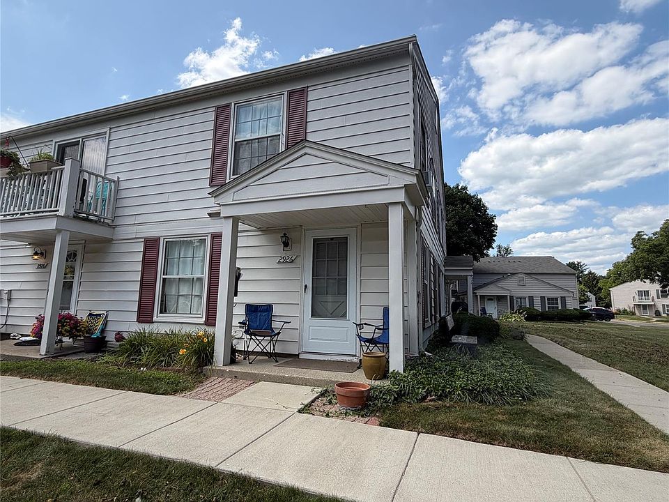 1st image of 2926 Meadowbrook Ct #C