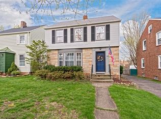 3915 Orchard Rd, Cleveland Heights, OH 44121