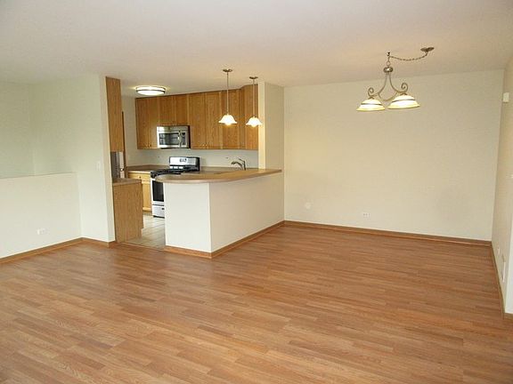 3rd image of 440 Borden St