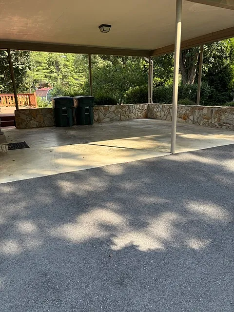 3 bed, 2000 sqft, $2,100 — Photo 2