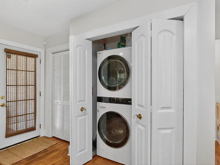 90 Vaden Dr — Photo 15