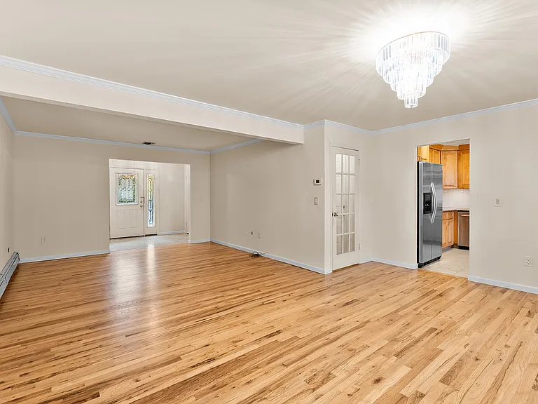 607 Grove St — Photo 15
