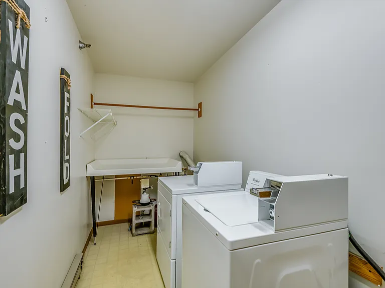 Harbor Ridge Apartments — Photo 33