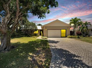 4904 Mangrove Point Rd, Bradenton, FL 34210