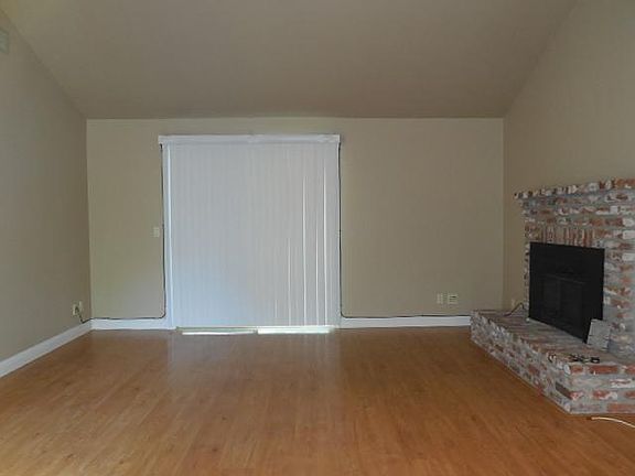 4th image of 5815 Morgan Pl APT 4