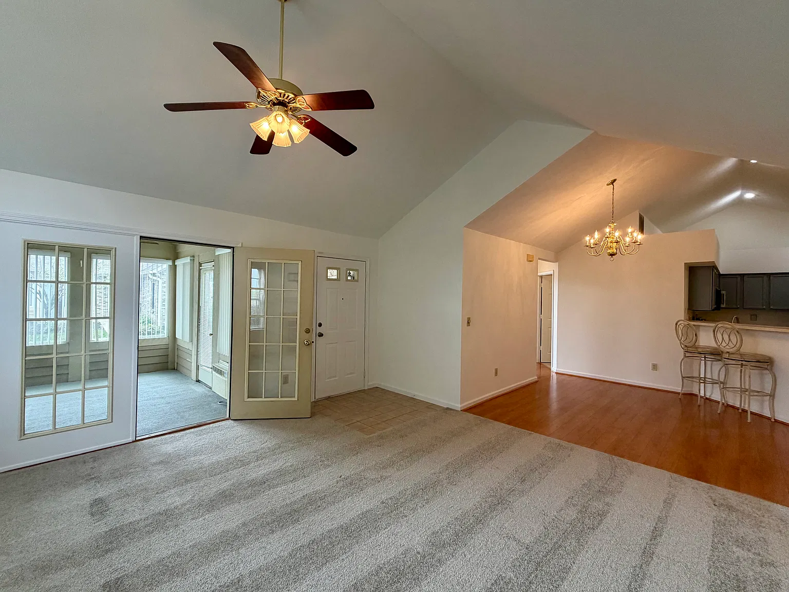3 bed, 1445 sqft, $2,350 — Photo 4