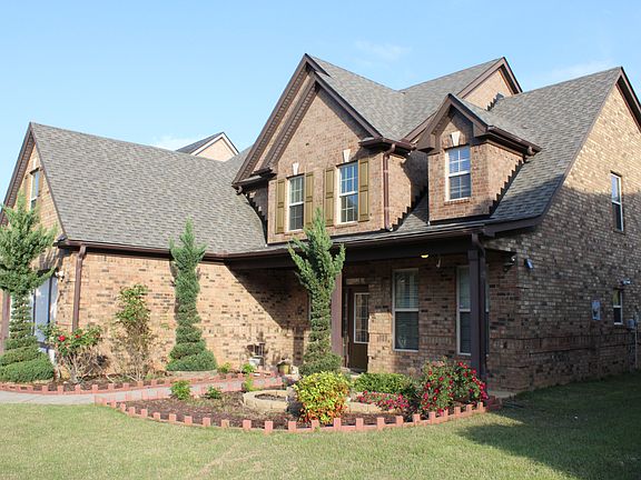 2nd image of 270 Kubol Dr