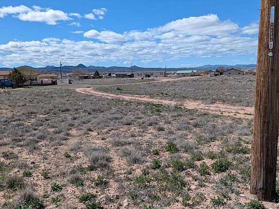 3rd image of 12 W Baja Rd