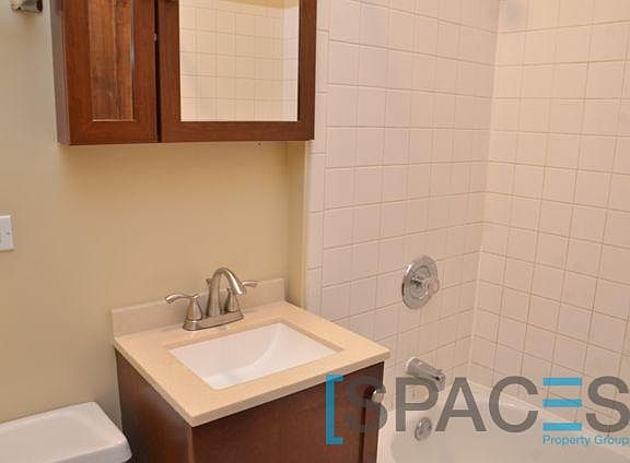 5th image of 4128.5 N Sheridan #2E