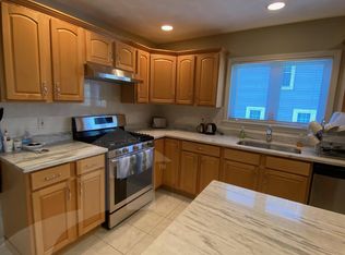 53 Farragut Ave #2, Somerville, MA 02144