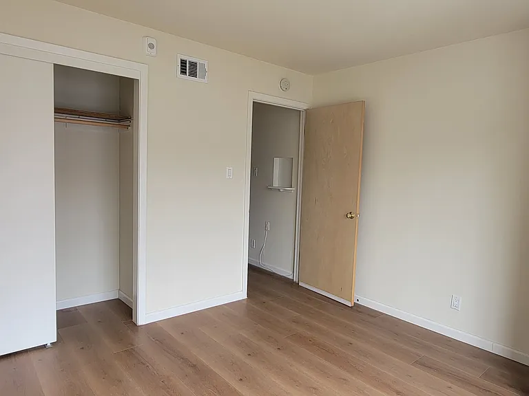 2518 Clement St #1 — Photo 4