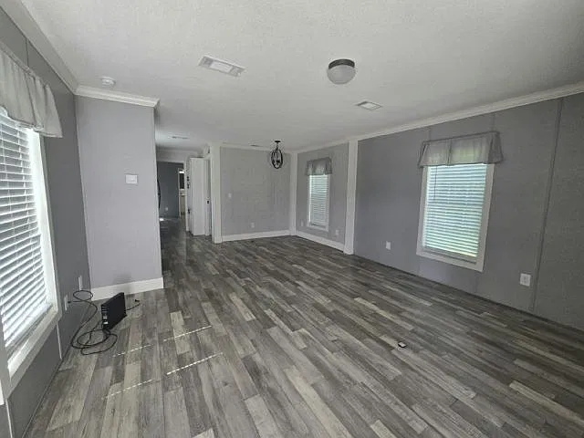 2 bed, 896 sqft, $2,100 — Photo 3