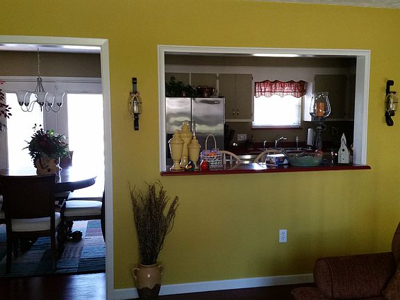 5th image of 7703 Camberley Dr