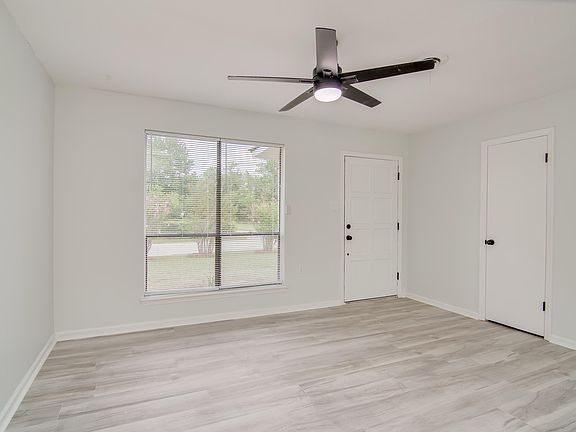 4th image of 2544 Andorra Drive
