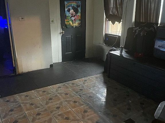 4th image of 19 Martha St