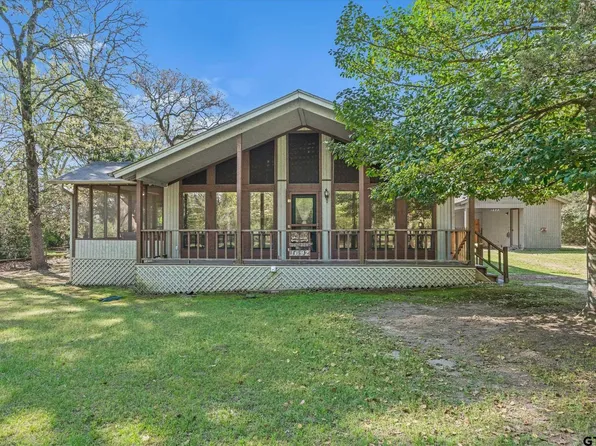 1692 Valleywood Trl, Holly Lake Ranch, TX 75765