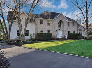 129 Saint Josephs Dr, Stirling, NJ 07980