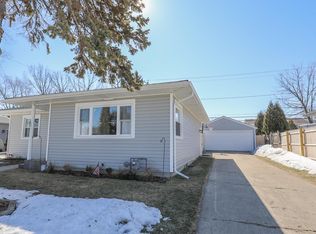 1601 87th St, Kenosha, WI 53143